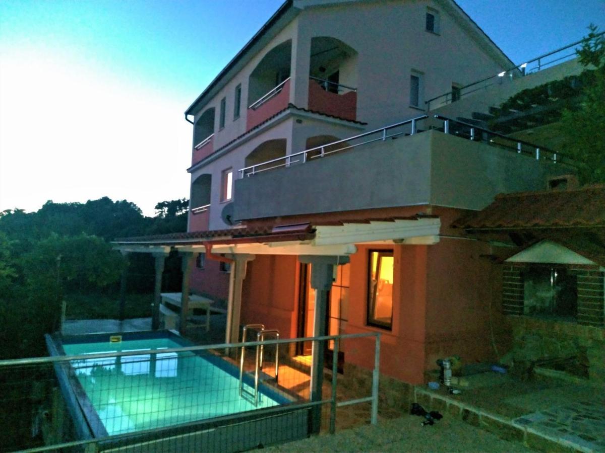 Apartments Lumar Palit Екстериор снимка