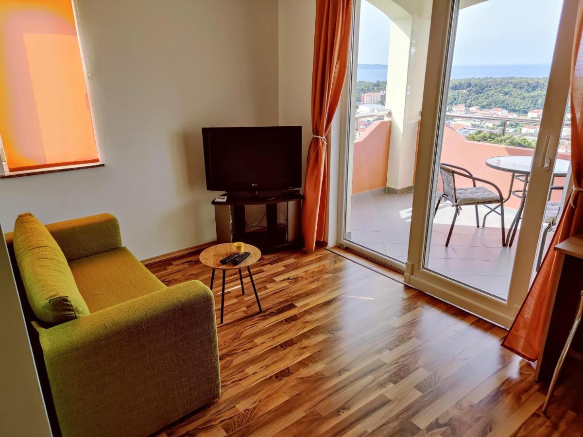 Apartments Lumar Palit Екстериор снимка